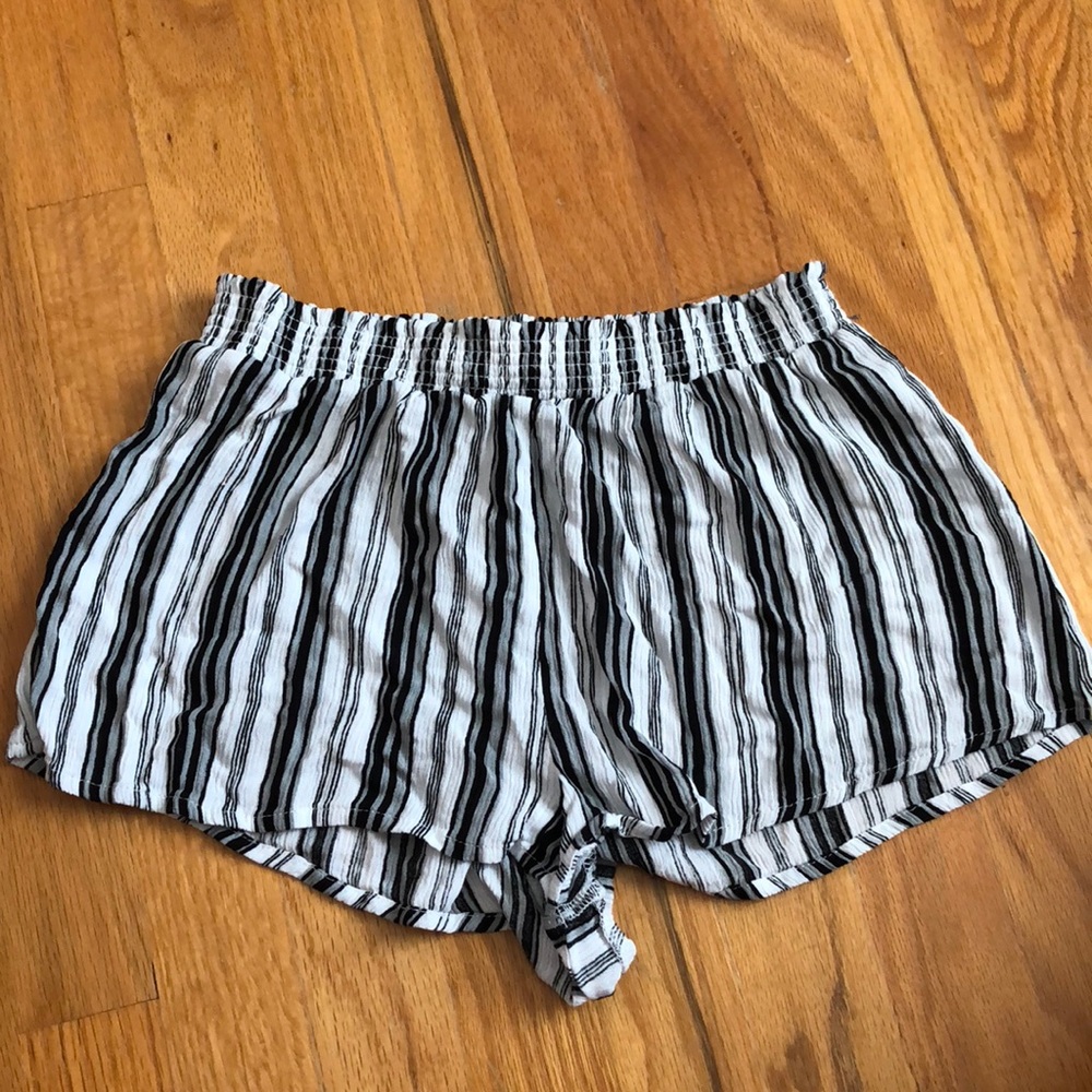 Pacsun striped flowy shorts